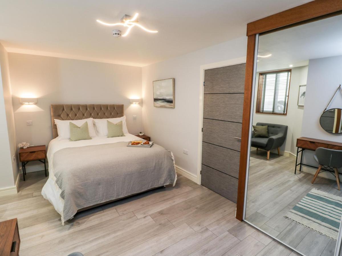 North Bay Retreat Apartment Scarborough Bagian luar foto